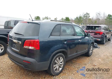 2011 Kia Sorento Lx V6 from USA, damaged, VIN 5XYKTDA26BG084684